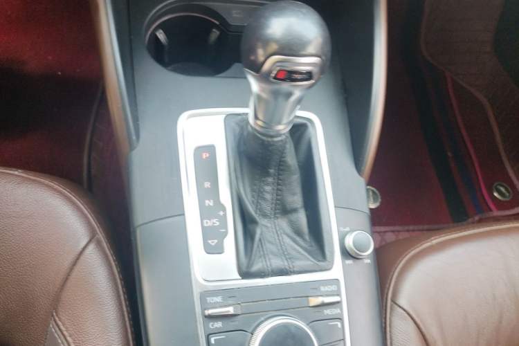 Used Audi A3 2015 Sportback 35 TFSI Millionth Anniversary Comfort Model Gear Lever