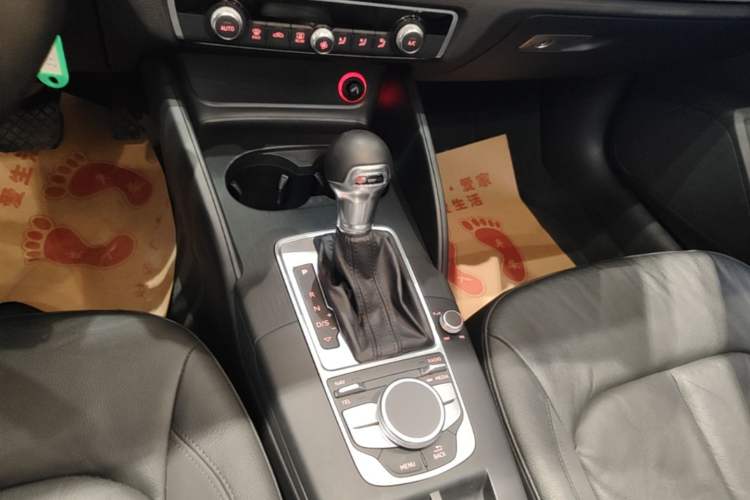 Used Audi A3 2015 Cabriolet 40 TFSI Gear Lever