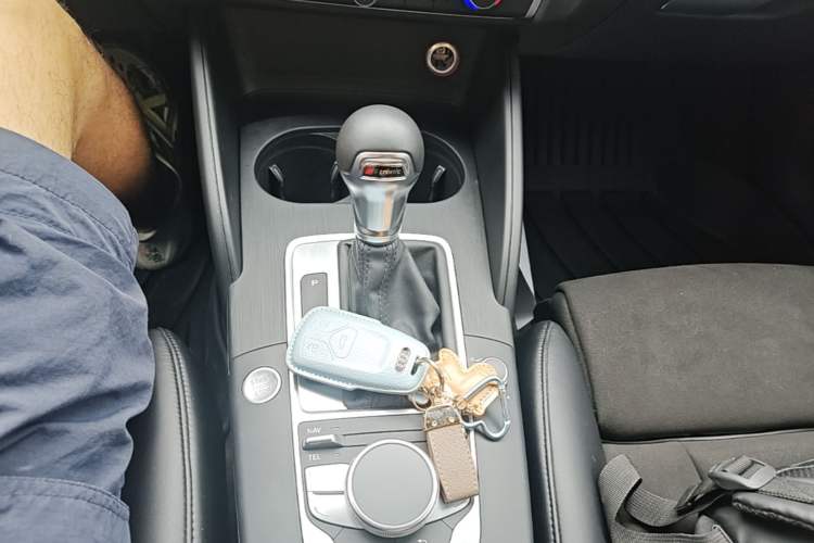 Used Audi A3 2015 Sportback 45 TFSI S line sports model Gear Lever