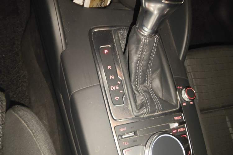 Used Audi A3 2015 Sportback 45 TFSI S line sports model Gear Lever