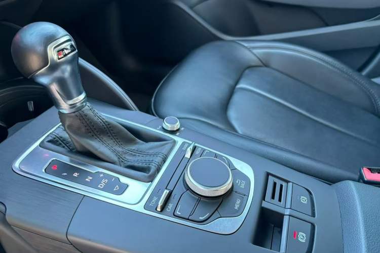 Used Audi A3 2015 Sportback 35 TFSI Millionth Anniversary Intelligent Leading Model Gear Lever