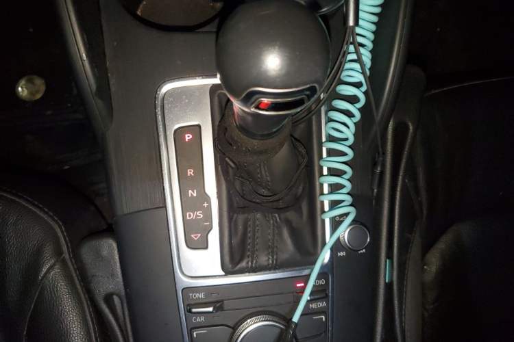 Used Audi A3 2015 Limousine 35 TFSI Millionth Anniversary Comfort Model Gear Lever