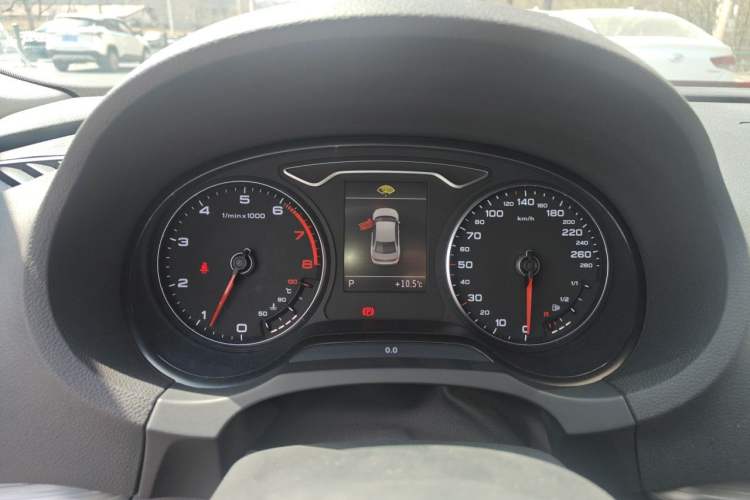 Used Audi A3 2015 Limousine 40 TFSI Automatic Comfort Model Instrument Cluster