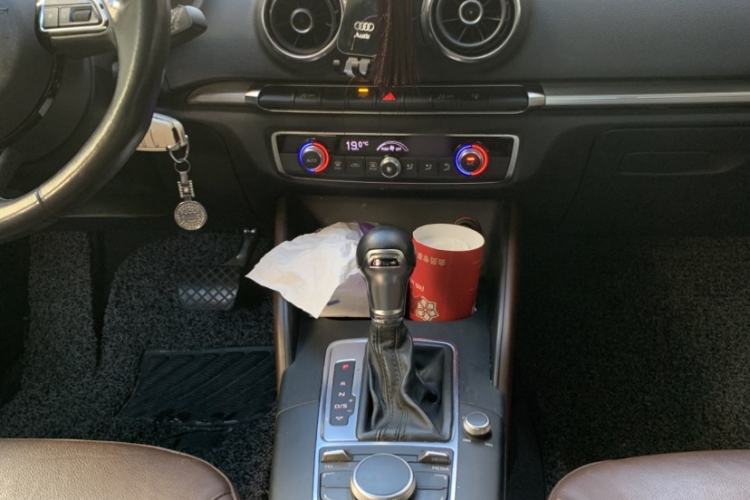 Used Audi A3 2015 Sportback 40 TFSI Automatic Comfort Model Interior 1