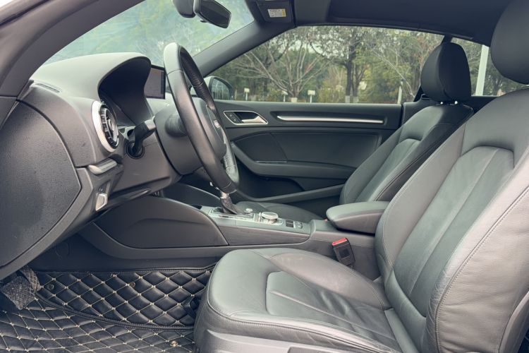 Used Audi A3 2015 Cabriolet 40 TFSI Interior 1