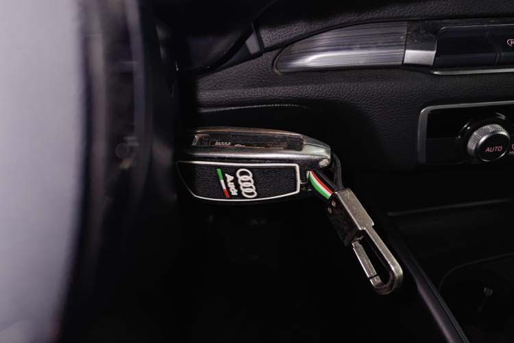 Used Audi A3 2015 Cabriolet 40 TFSI Interior 1
