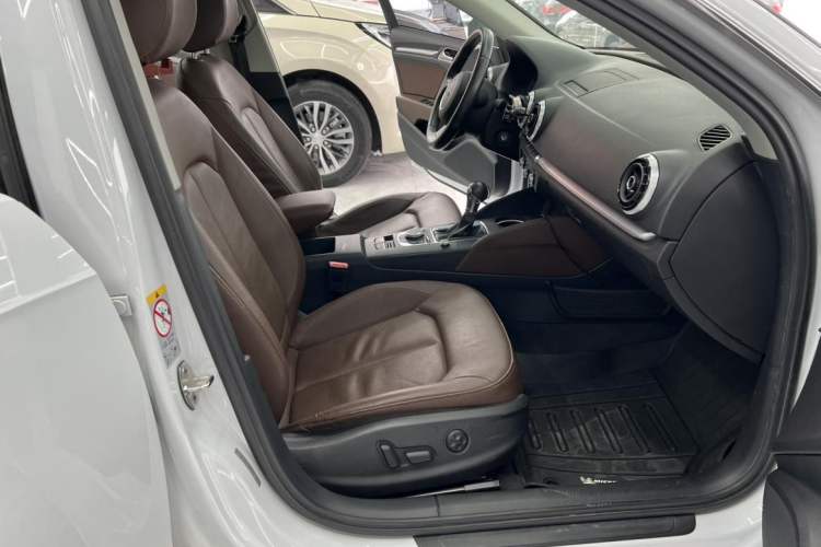 Used Audi A3 2015 Sportback 35 TFSI Millionth Anniversary Comfort Model Interior 10