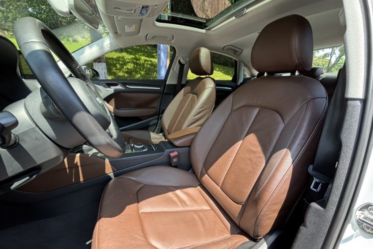 Used Audi A3 2015 Limousine 35 TFSI Millionth Anniversary Comfort Model Interior 10