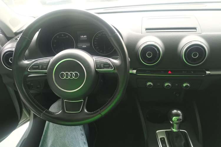 Used Audi A3 2015 Limousine 35 TFSI Millionth Anniversary Intelligent Leading Model Interior 3