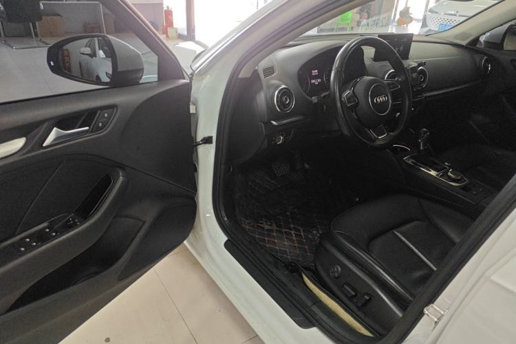 Used Audi A3 2015 Sportback 35 TFSI Millionth Anniversary Comfort Model Interior 3