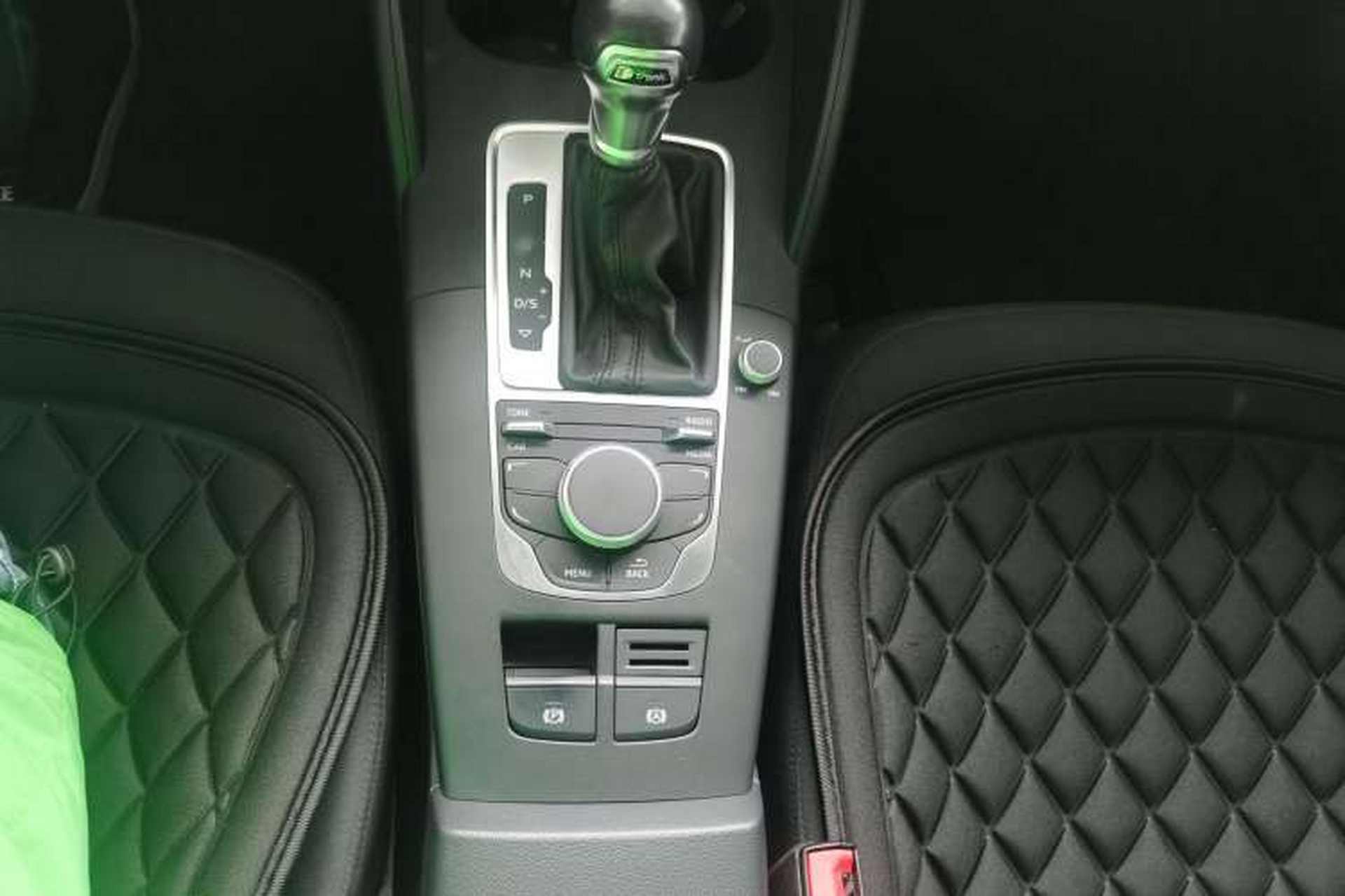 Used Audi A3 2015 Limousine 35 TFSI Millionth Anniversary Intelligent Leading Model Interior 4