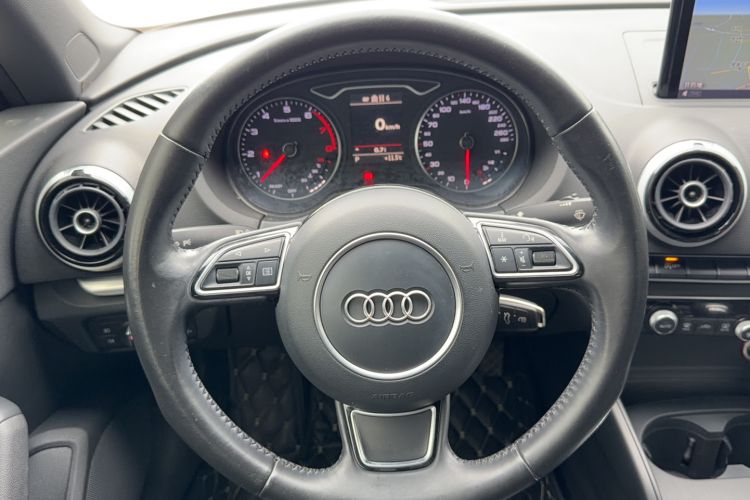 Used Audi A3 2015 Cabriolet 40 TFSI Interior 6