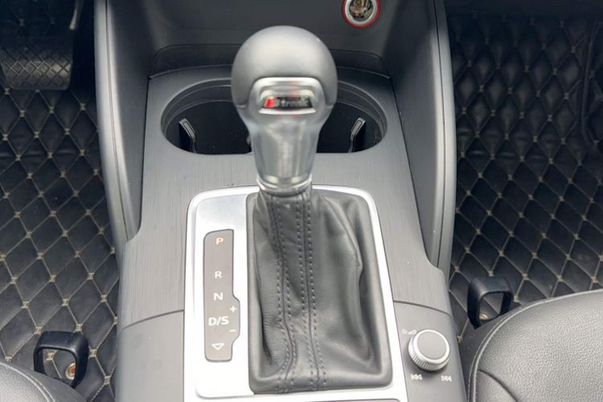 Used Audi A3 2015 Cabriolet 40 TFSI Interior 8