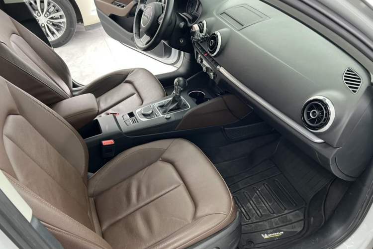 Used Audi A3 2015 Sportback 35 TFSI Millionth Anniversary Comfort Model Interior 9