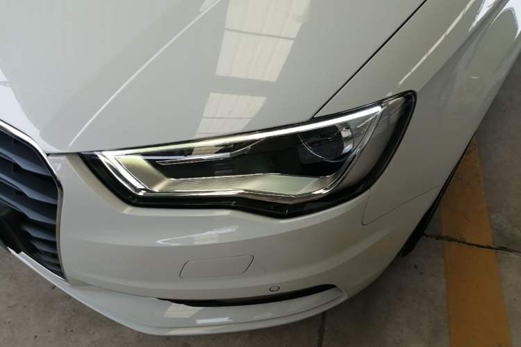 Used Audi A3 2015 Limousine 35 TFSI Millionth Anniversary Comfort Model Left Front Headlight