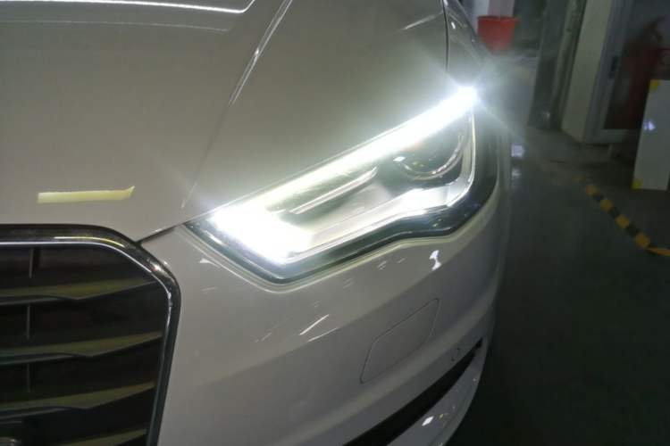 Used Audi A3 2015 Limousine 40 TFSI Automatic Comfort Model Left Front Headlight
