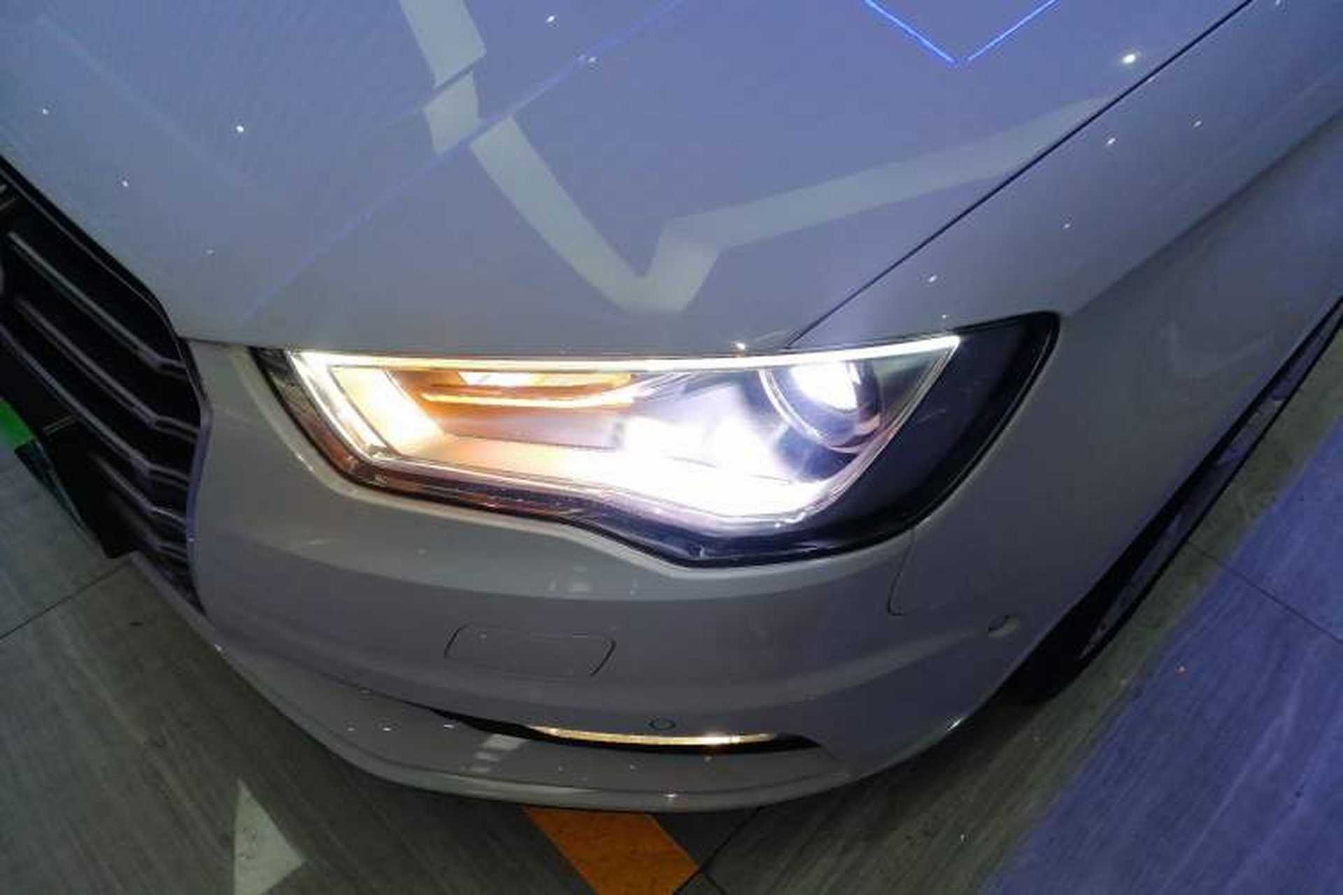 Used Audi A3 2015 Limousine 40 TFSI Automatic Luxury Model Left Front Headlight