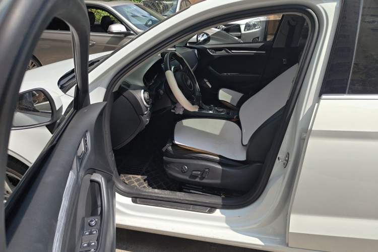 Used Audi A3 2015 Limousine 35 TFSI Millionth Anniversary Comfort Model Left Front Seat