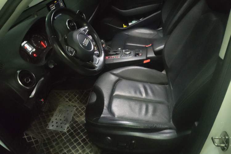 Used Audi A3 2015 Limousine 40 TFSI Automatic Comfort Model Left Front Seat