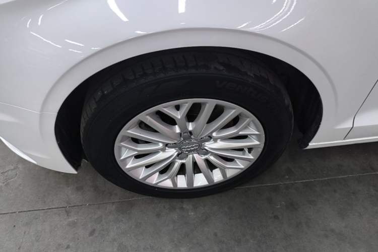 Used Audi A3 2015 Limousine 35 TFSI Millionth Anniversary Intelligent Leading Model Left Front Wheel Hub