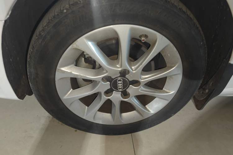 Used Audi A3 2015 Sportback 35 TFSI Millionth Anniversary Intelligent Leading Model Left Front Wheel Hub