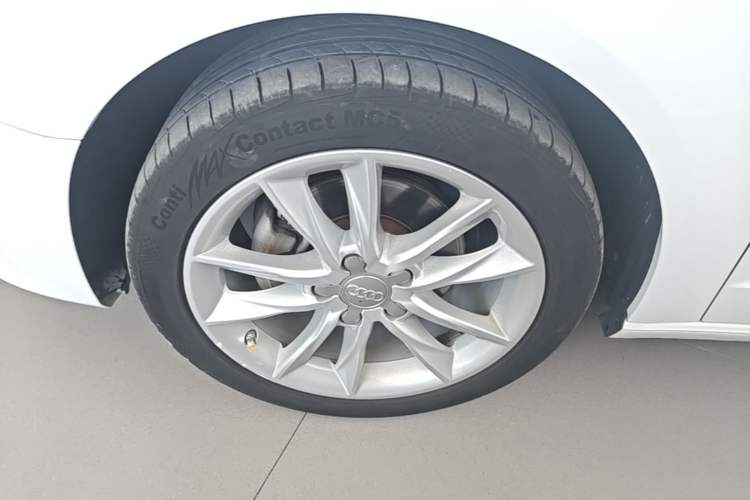 Used Audi A3 2015 Sportback 35 TFSI Millionth Anniversary Comfort Model Left Front Wheel Hub