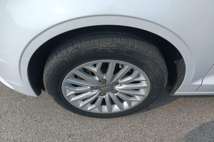 Used Audi A3 2015 Limousine 35 TFSI Millionth Anniversary Intelligent Leading Model Left Front Wheel Hub