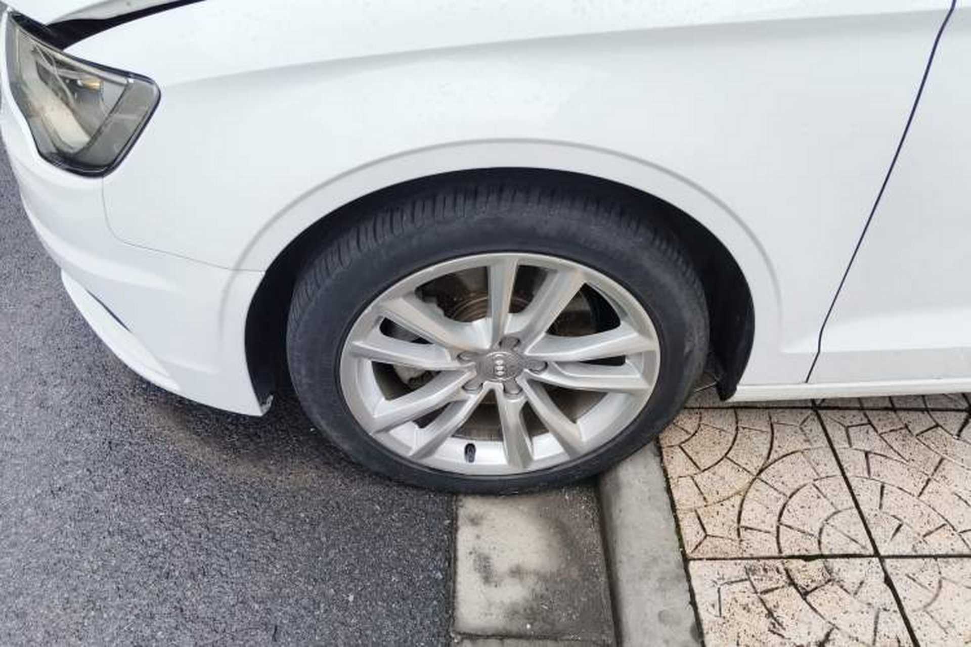 Used Audi A3 2015 Cabriolet 40 TFSI Left Front Wheel Hub