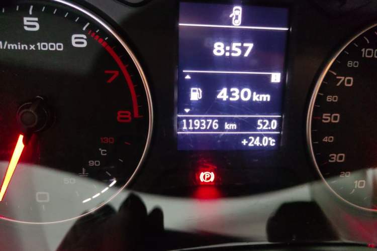 Used Audi A3 2015 Sportback 35 TFSI Manual Ambition Edition Odometer Close Up