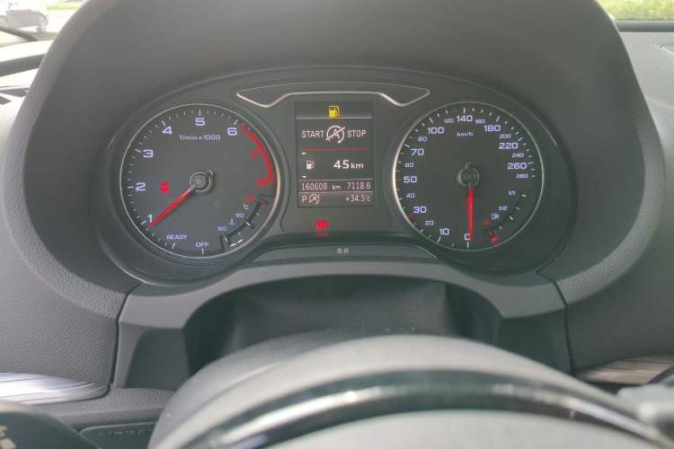 Used Audi A3 2015 Limousine 40 TFSI Automatic Comfort Model Odometer Close Up