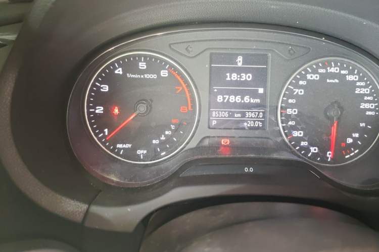 Used Audi A3 2015 Sportback 35 TFSI Millionth Anniversary Comfort Model Odometer Close Up
