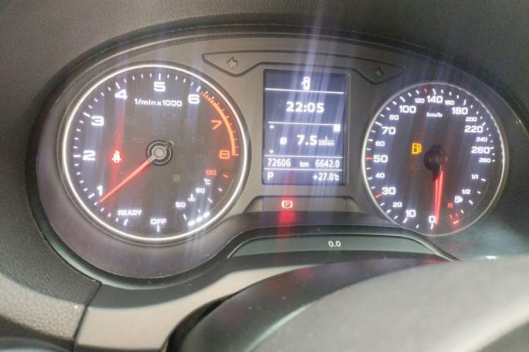 Used Audi A3 2015 Limousine 35 TFSI Millionth Anniversary Comfort Model Odometer Close Up