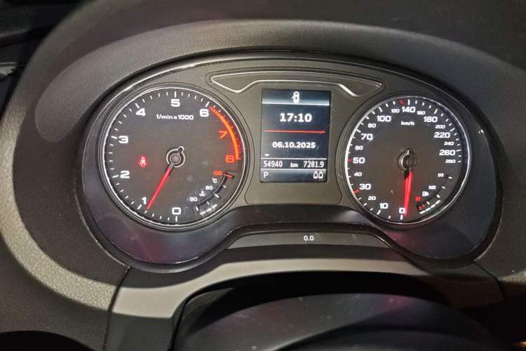 Used Audi A3 2015 Cabriolet 40 TFSI Odometer Close Up