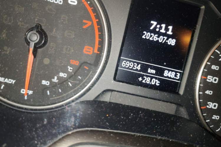 Used Audi A3 2015 Limousine 35 TFSI Millionth Anniversary Intelligent Leading Model Odometer Close Up