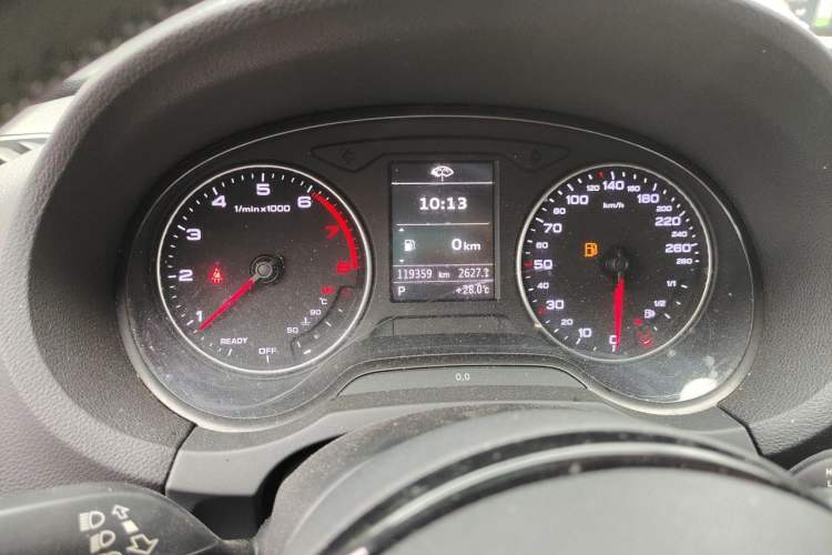 Used Audi A3 2015 Limousine 35 TFSI Millionth Anniversary Comfort Model Odometer Close Up
