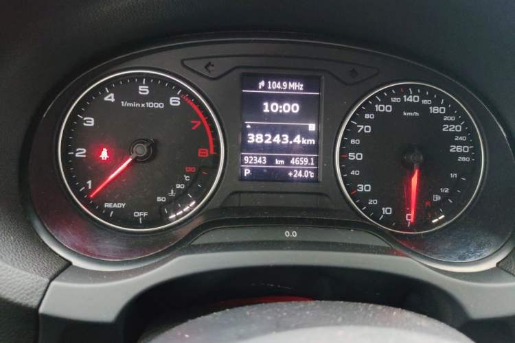 Used Audi A3 2015 Limousine 35 TFSI Millionth Anniversary Intelligent Leading Model Odometer Close Up