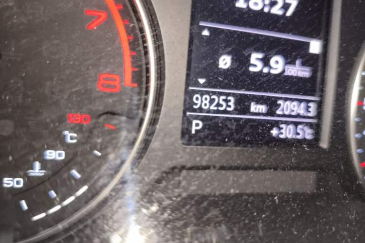 Used Audi A3 2015 Limousine 35 TFSI Millionth Anniversary Intelligent Leading Model Odometer Close Up