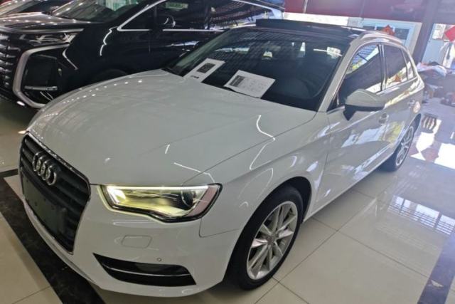 Ojetý Audi A3 2015 Sportback 35 TFSI Millionth Anniversary Comfort Model