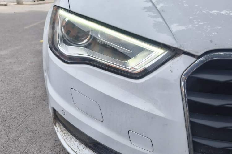 Used Audi A3 2015 Limousine 40 TFSI Automatic Comfort Model Right Front Headlight