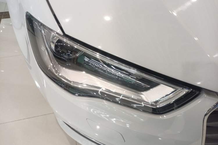 Used Audi A3 2015 Sportback 40 TFSI Automatic Comfort Model Right Front Headlight