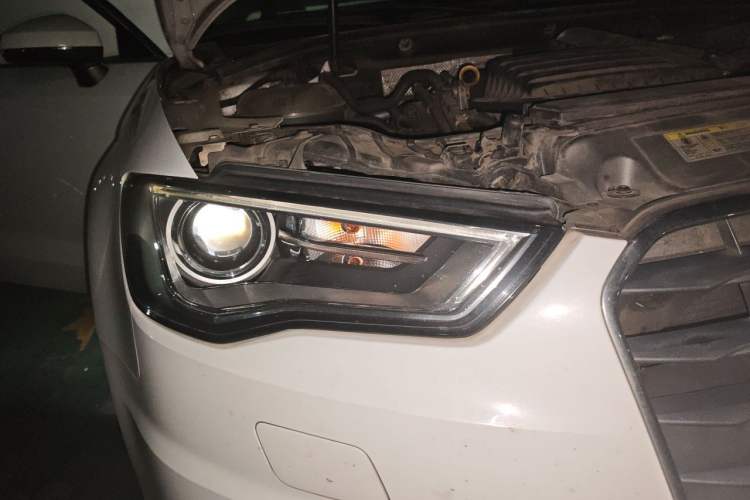Used Audi A3 2015 Limousine 35 TFSI Millionth Anniversary Comfort Model Right Front Headlight