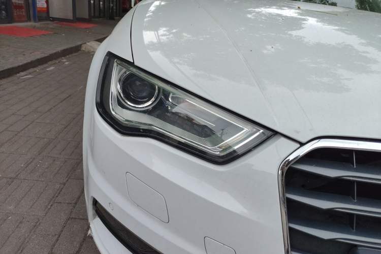 Used Audi A3 2015 Limousine 35 TFSI Millionth Anniversary Intelligent Leading Model Right Front Headlight