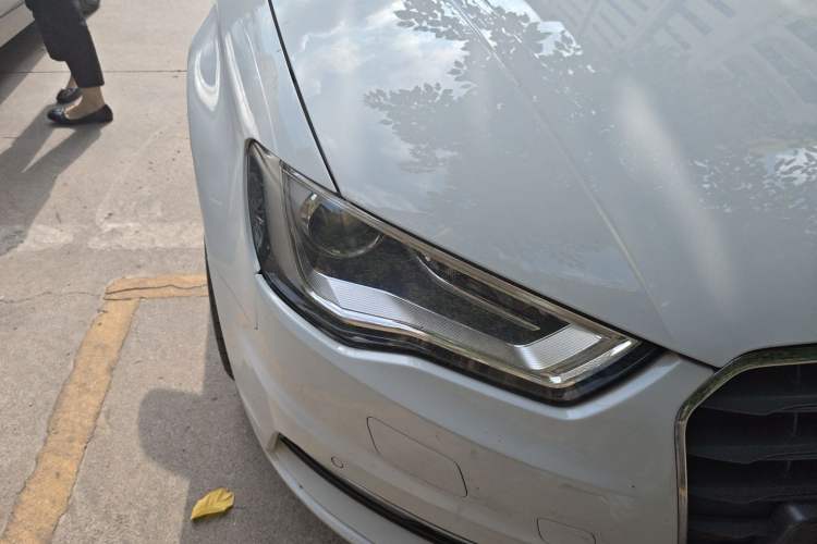 Used Audi A3 2015 Limousine 35 TFSI Millionth Anniversary Comfort Model Right Front Headlight