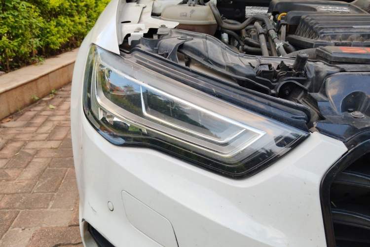 Used Audi A3 2015 Limousine 35 TFSI Millionth Anniversary Comfort Model Right Front Headlight