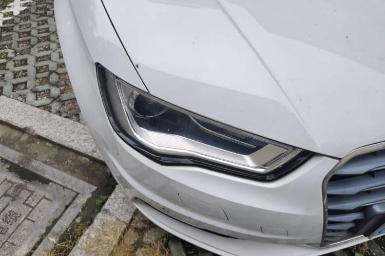 Used Audi A3 2015 Limousine 35 TFSI Millionth Anniversary Comfort Model Right Front Headlight