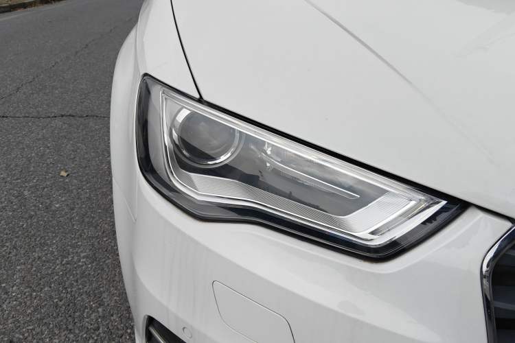 Used Audi A3 2015 Sportback 35 TFSI Millionth Anniversary Comfort Model Right Front Headlight