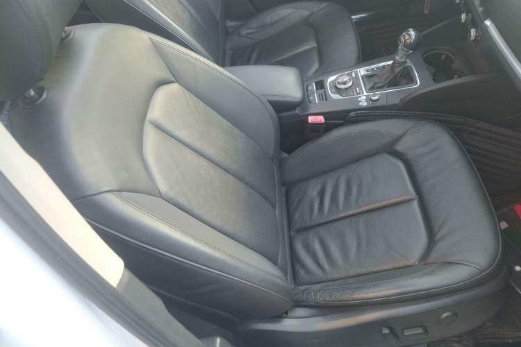 Used Audi A3 2015 Limousine 40 TFSI Automatic Comfort Model Right Front Seat