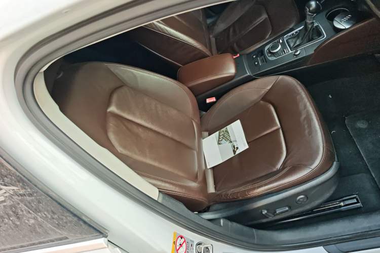 Used Audi A3 2015 Limousine 40 TFSI Automatic Comfort Model Right Front Seat