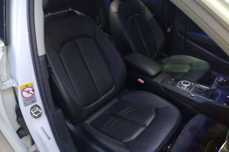 Used Audi A3 2015 Limousine 40 TFSI Automatic Luxury Model Right Front Seat