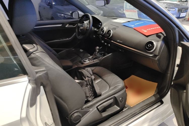 Used Audi A3 2015 Cabriolet 40 TFSI Right Front Seat